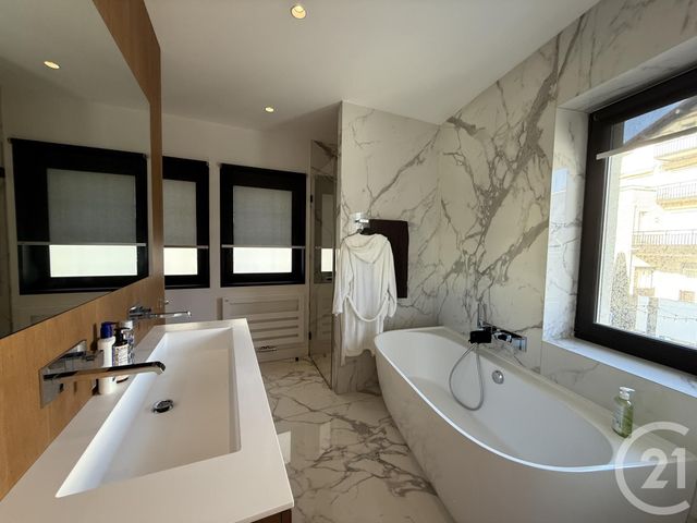 Appartement F3 à vendre - 4 pièces - 81.5 m2 - ST JEAN DE LUZ - 64 - AQUITAINE - Century 21 Belharra