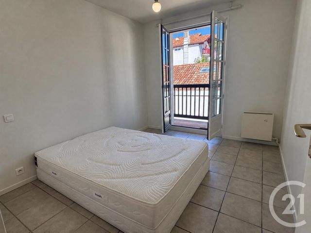 Appartement F3 à vendre - 3 pièces - 64.21 m2 - ST JEAN DE LUZ - 64 - AQUITAINE - Century 21 Belharra