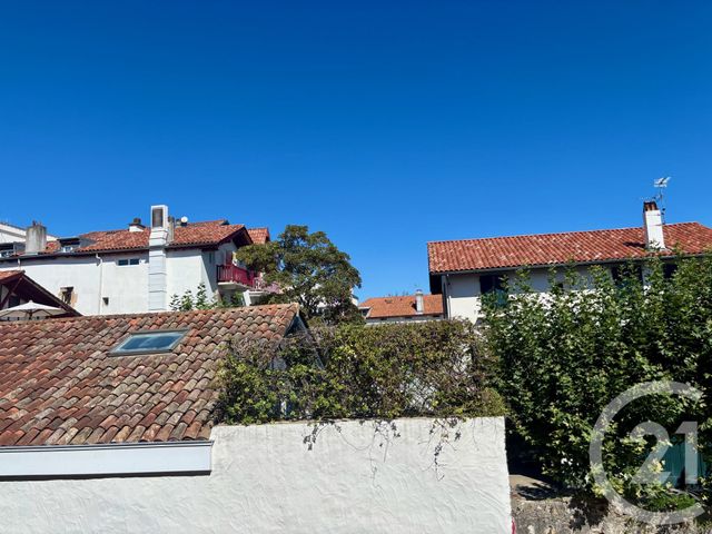 Appartement F3 à vendre - 3 pièces - 64.21 m2 - ST JEAN DE LUZ - 64 - AQUITAINE - Century 21 Belharra