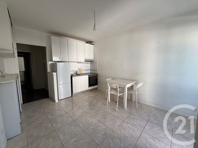 Afficher la photo en grand Appartement T2 à vendre - 2 pièces - 40.06 m2 - URRUGNE - 64 - AQUITAINE - Century 21 Belharra