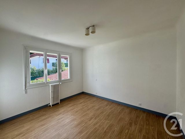 Appartement F3 à louer - 3 pièces - 73.06 m2 - ST JEAN DE LUZ - 64 - AQUITAINE - Century 21 Belharra