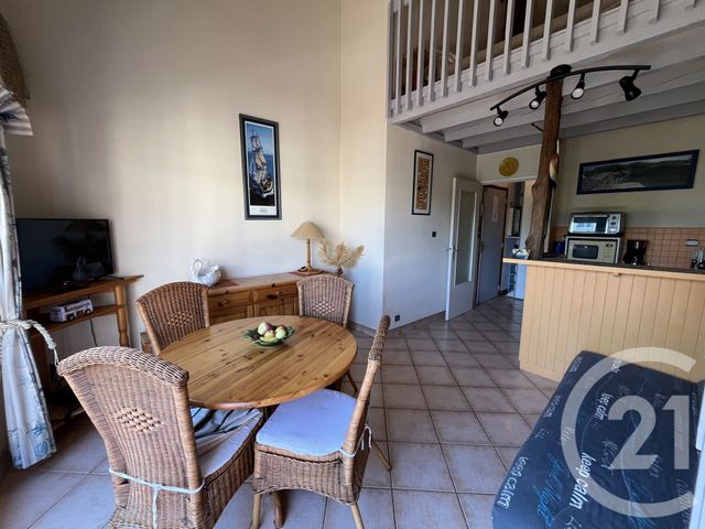 Afficher la photo en grand Appartement T2 à vendre - 2 pièces - 34.4 m2 - ST JEAN DE LUZ - 64 - AQUITAINE - Century 21 Belharra