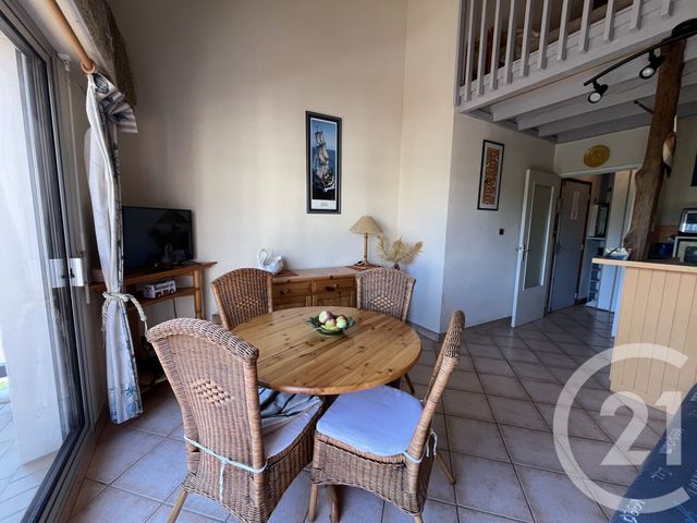 Afficher la photo en grand Appartement T2 à vendre - 2 pièces - 34.4 m2 - ST JEAN DE LUZ - 64 - AQUITAINE - Century 21 Belharra