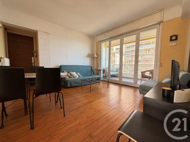 Afficher la photo en grand Appartement F3 à vendre - 3 pièces - 56.08 m2 - ST JEAN DE LUZ - 64 - AQUITAINE - Century 21 Belharra