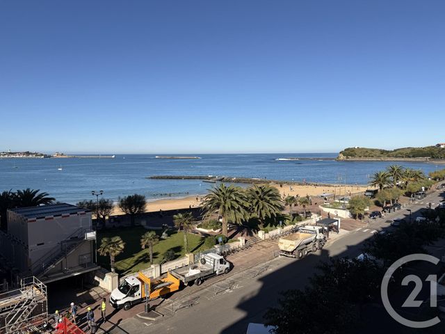 Afficher la photo en grand Appartement F3 à vendre - 3 pièces - 56.08 m2 - ST JEAN DE LUZ - 64 - AQUITAINE - Century 21 Belharra