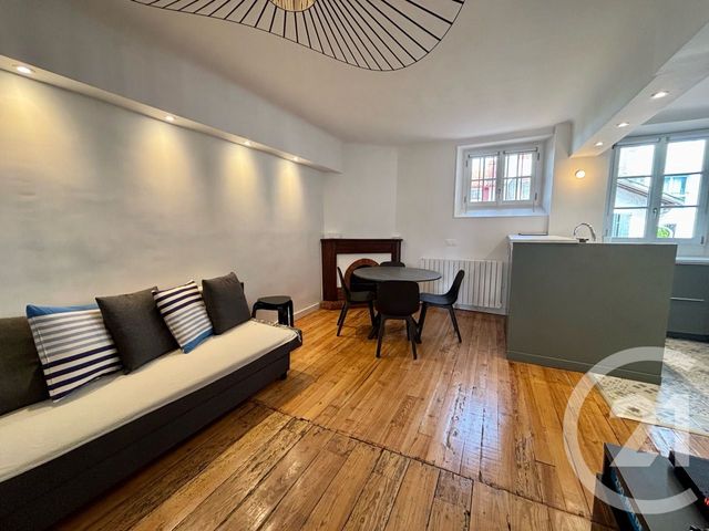 Appartement F2 à louer - 2 pièces - 38.3 m2 - ST JEAN DE LUZ - 64 - AQUITAINE - Century 21 Belharra