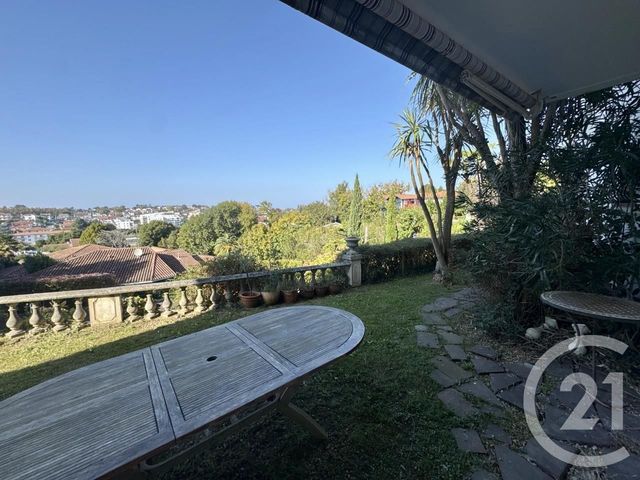 Afficher la photo en grand Appartement F2 bis à louer - 3 pièces - 46.97 m2 - ST JEAN DE LUZ - 64 - AQUITAINE - Century 21 Belharra