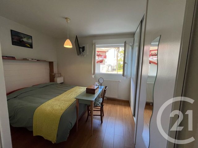 Afficher la photo en grand Appartement T4 à vendre - 4 pièces - 92.97 m2 - ST JEAN DE LUZ - 64 - AQUITAINE - Century 21 Belharra