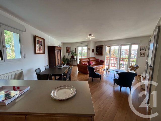 Afficher la photo en grand Appartement T4 à vendre - 4 pièces - 92.97 m2 - ST JEAN DE LUZ - 64 - AQUITAINE - Century 21 Belharra