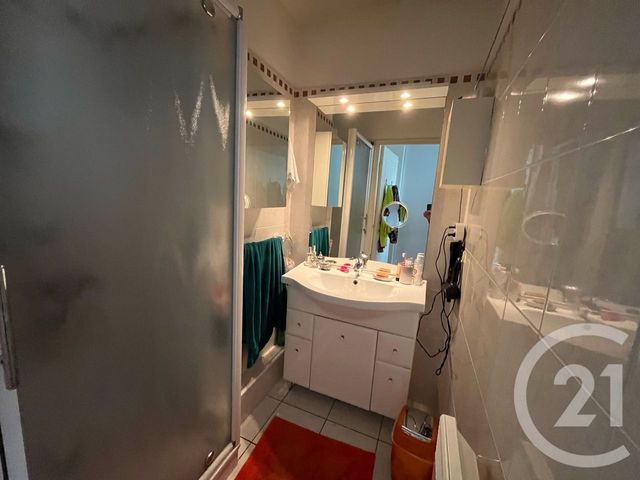 Afficher la photo en grand Appartement T4 à vendre - 4 pièces - 92.97 m2 - ST JEAN DE LUZ - 64 - AQUITAINE - Century 21 Belharra