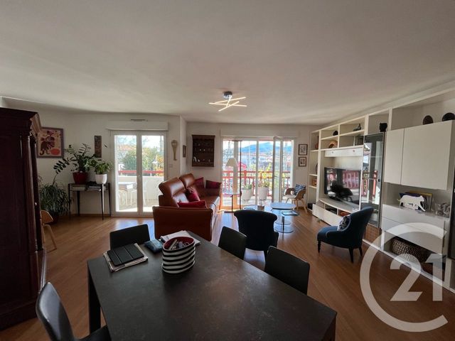 Afficher la photo en grand Appartement T4 à vendre - 4 pièces - 92.97 m2 - ST JEAN DE LUZ - 64 - AQUITAINE - Century 21 Belharra