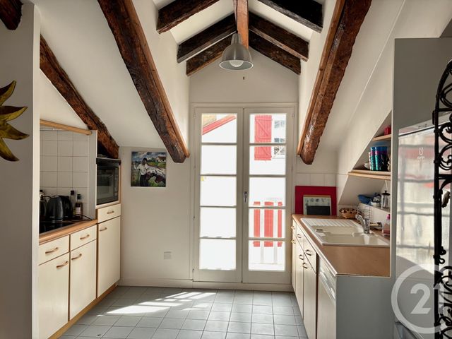Appartement à vendre - 3 pièces - 61.78 m2 - ST JEAN DE LUZ - 64 - AQUITAINE - Century 21 Belharra