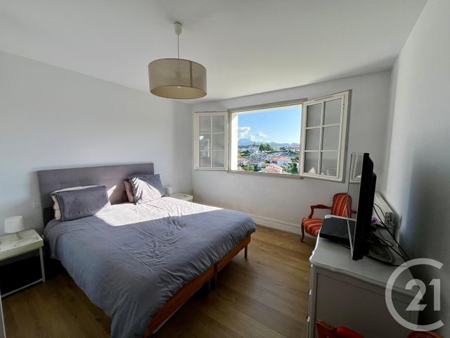 Appartement à vendre - 4 pièces - 130.0 m2 - URRUGNE - 64 - AQUITAINE - Century 21 Belharra