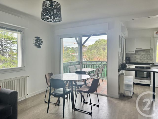 Appartement T2 à louer - 2 pièces - 41.9 m2 - ST JEAN DE LUZ - 64 - AQUITAINE - Century 21 Belharra