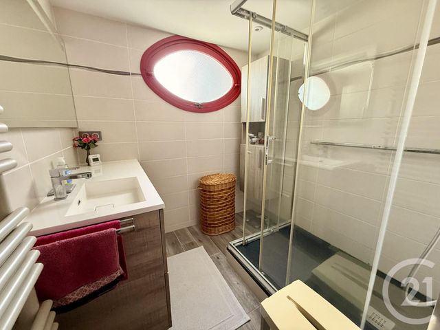 Appartement F6 à vendre - 6 pièces - 95.44 m2 - ST JEAN DE LUZ - 64 - AQUITAINE - Century 21 Belharra