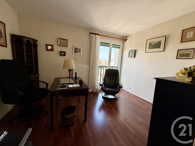 Appartement F6 à vendre - 6 pièces - 95.44 m2 - ST JEAN DE LUZ - 64 - AQUITAINE - Century 21 Belharra