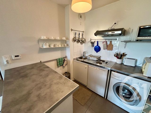 Appartement F2 à louer - 2 pièces - 35.8 m2 - ST JEAN DE LUZ - 64 - AQUITAINE - Century 21 Belharra