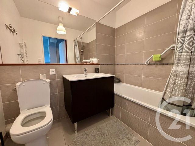 Appartement F2 à louer - 2 pièces - 35.8 m2 - ST JEAN DE LUZ - 64 - AQUITAINE - Century 21 Belharra