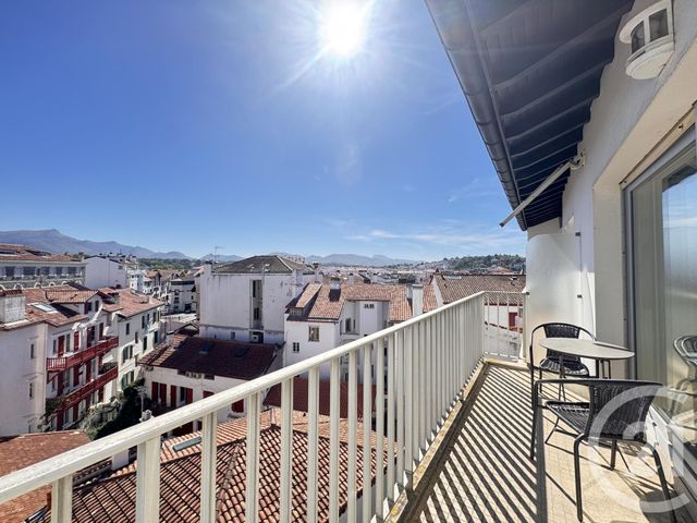 Appartement Duplex à louer - 3 pièces - 37.2 m2 - ST JEAN DE LUZ - 64 - AQUITAINE - Century 21 Belharra