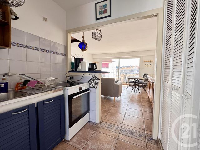 Appartement Duplex à louer - 3 pièces - 37.2 m2 - ST JEAN DE LUZ - 64 - AQUITAINE - Century 21 Belharra
